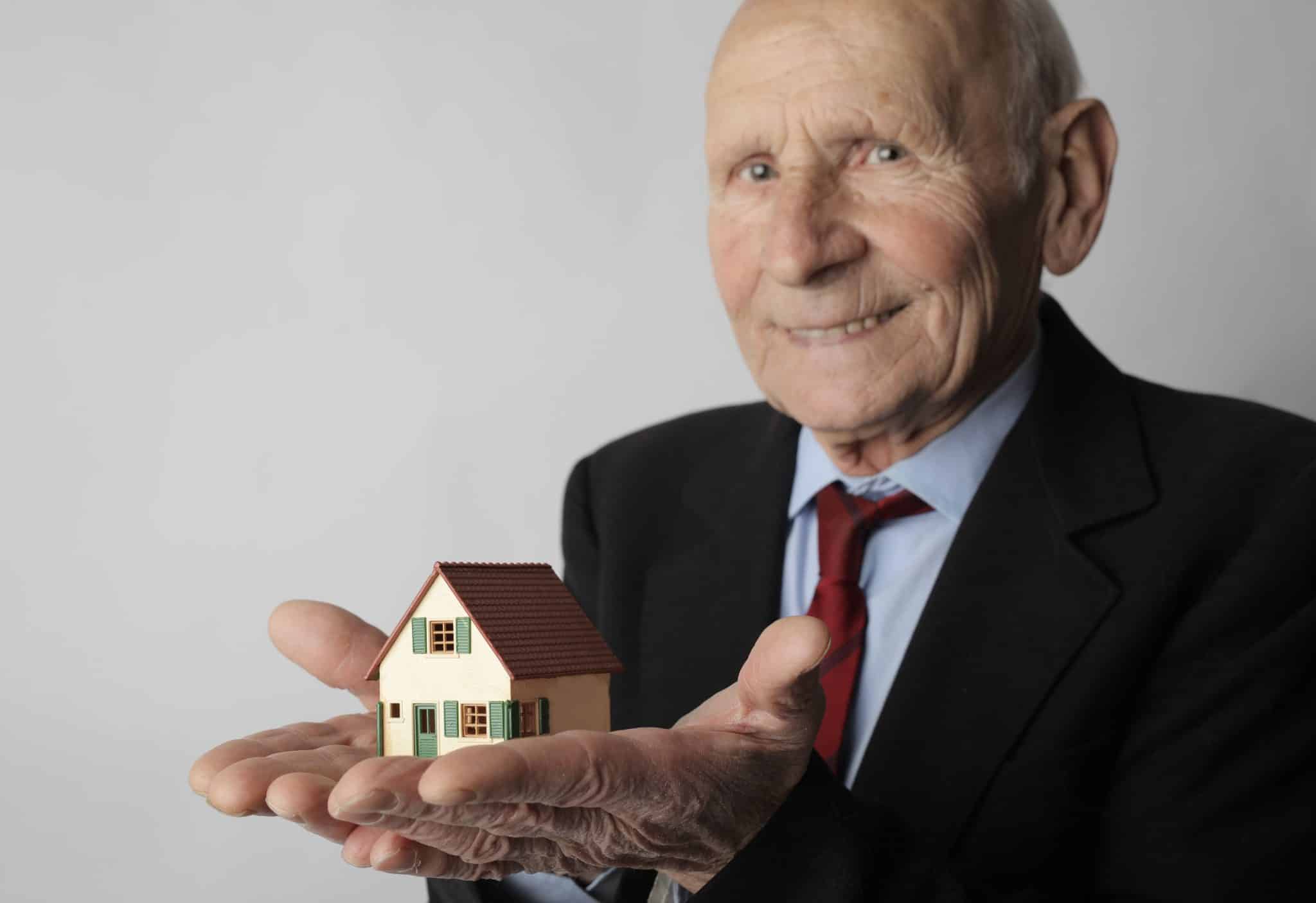 featured post for Top 5 Questions to Ask<br>When Considering Downsizing